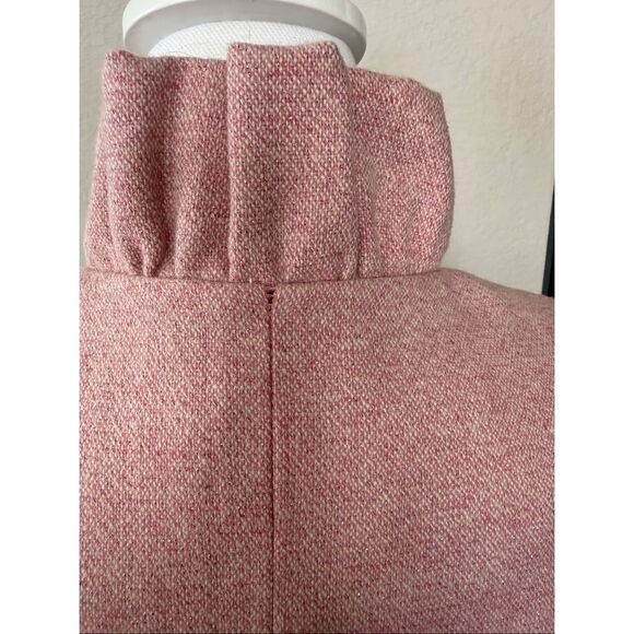 NWT Pink Wool Blend Bouclé 2 Piece Skirt Suit Set Blazer Size S MSRP $1130 - Picture 8 of 10